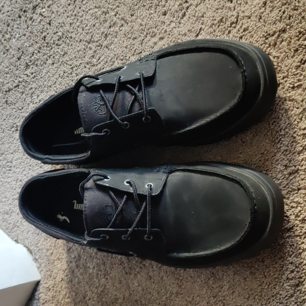 Black timberland boat shoes  9/12